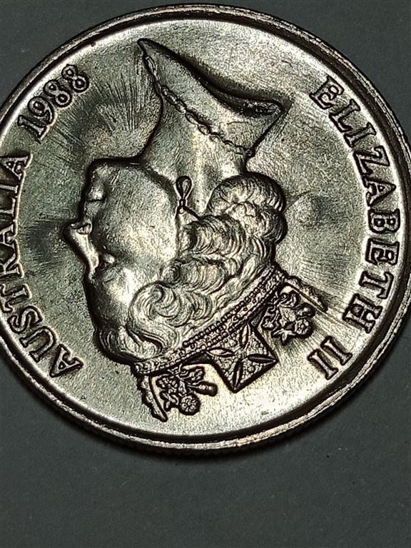 Strange-Radiating-Lines-On-1988-5-Cents